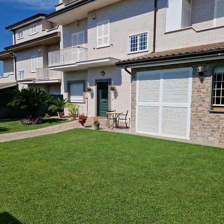 ホテル Castelbarco House B ローマ エクステリア 写真