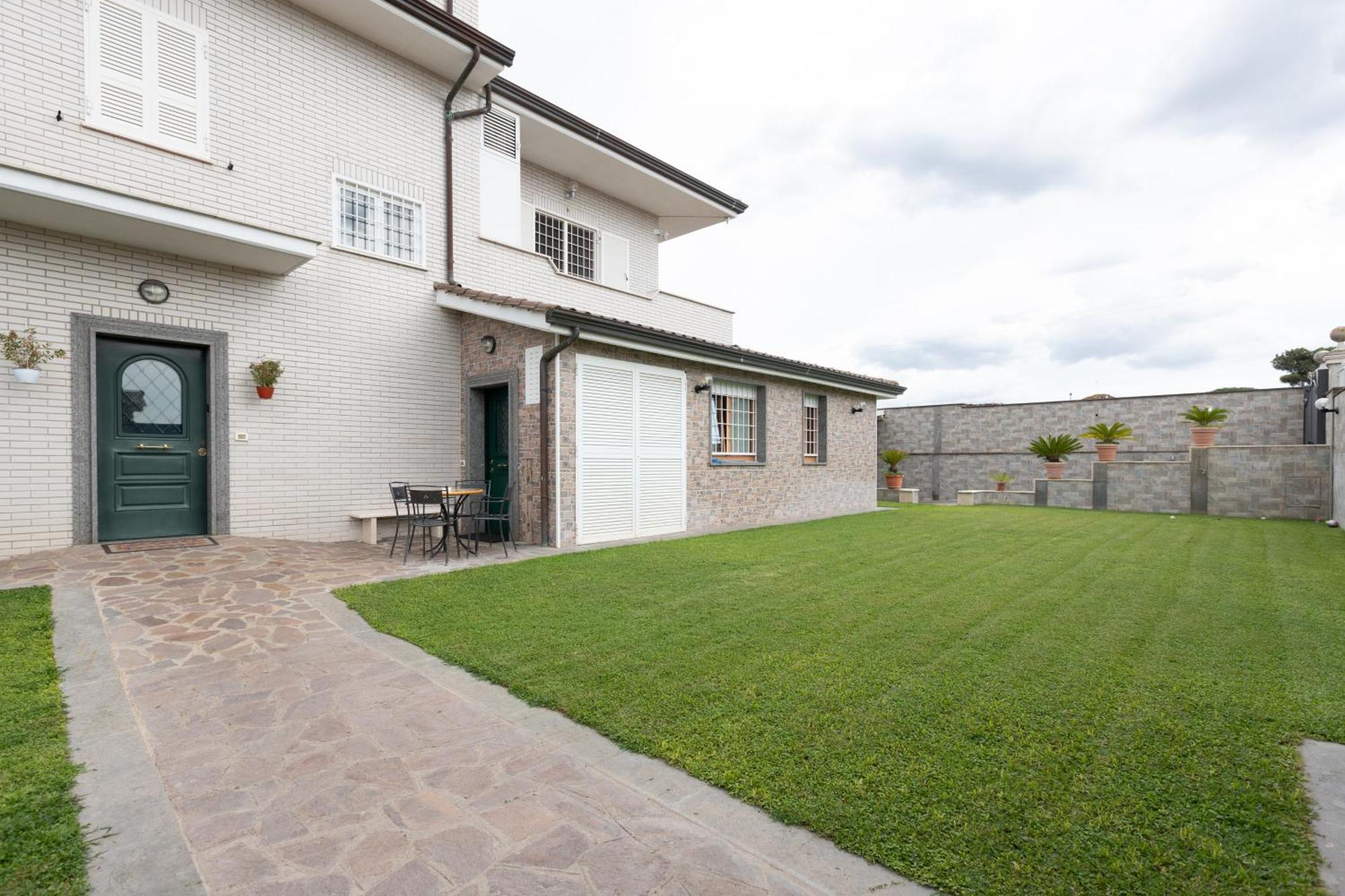 ホテル Castelbarco House B ローマ エクステリア 写真